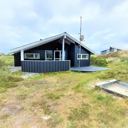 Clara - 500m From The Sea By Interhome